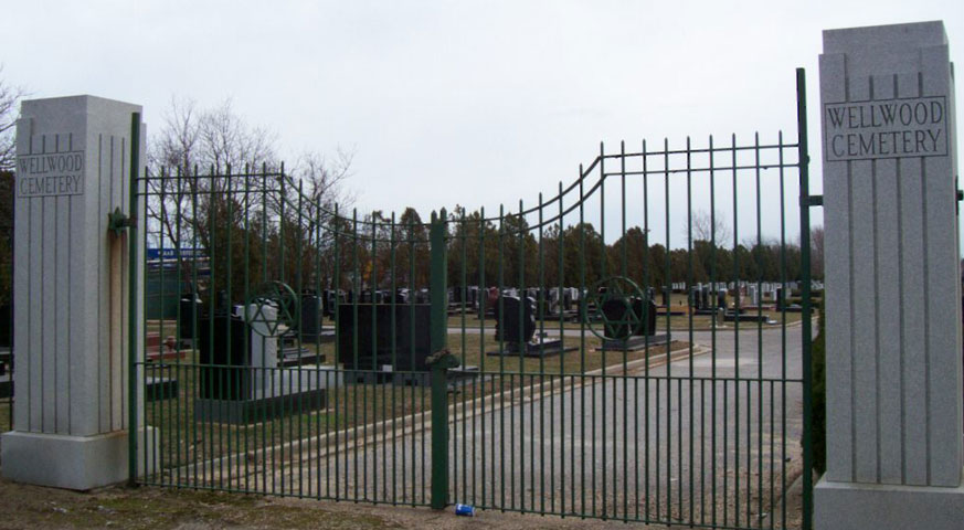 wellwood cemetery entrance